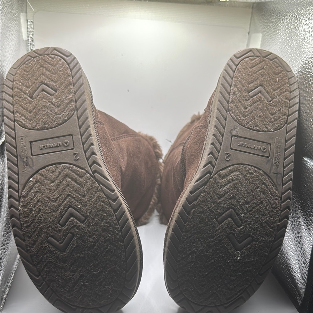 Airwalk Brown Winter Boots with Faux Fur Trim - Picture 7 of 10